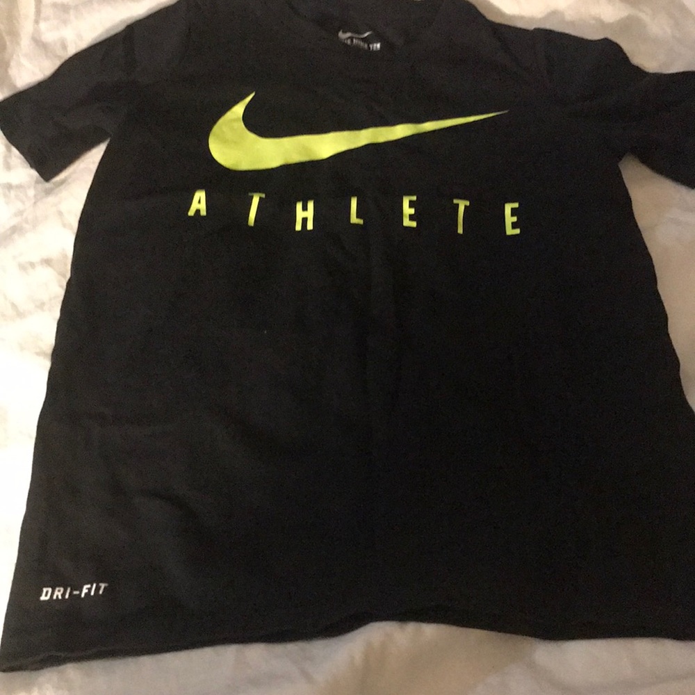 Used little boys tee shirt